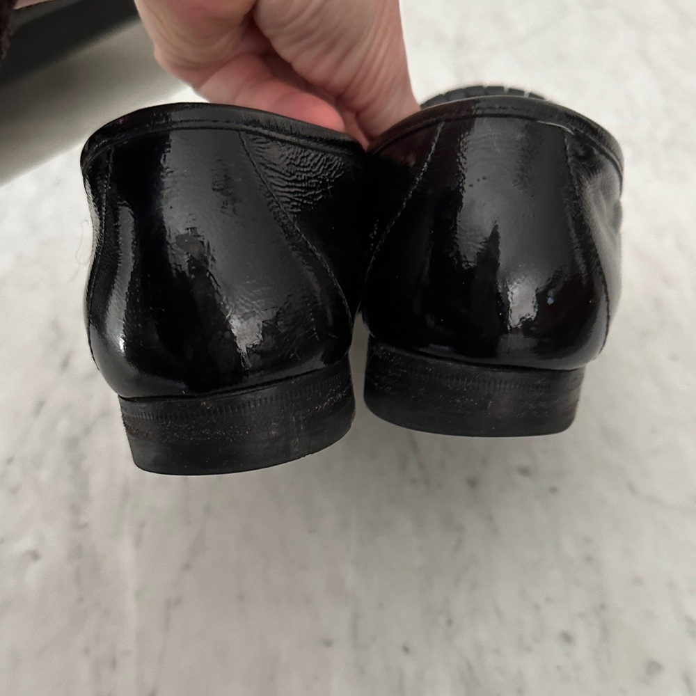 Gucci Size 40 Black Kiltie Leather Loafers with Gold Horsebit - Picture 4 of 9